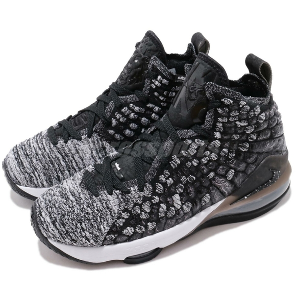 Nike Lebron XVII GS 17 In The Arena Sneaker NWB